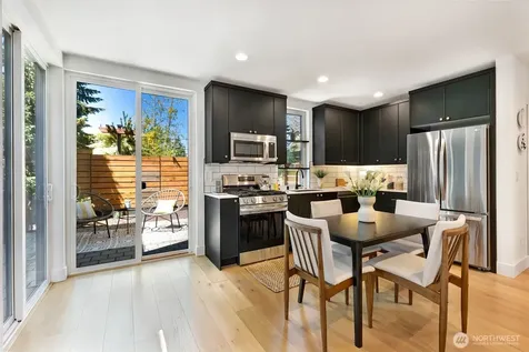 527 NE 89th Street Seattle WA 98115