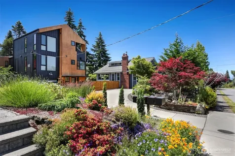 527 NE 89th Street Seattle WA 98115