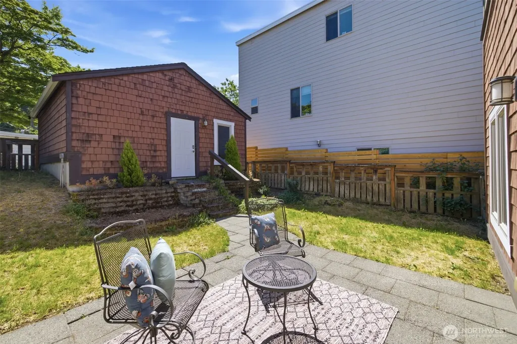 5804 17th Avenue S Seattle WA 98108