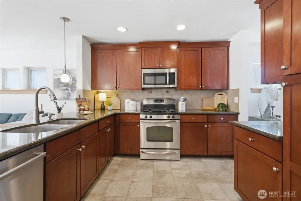 5804 17th Avenue S Seattle WA 98108