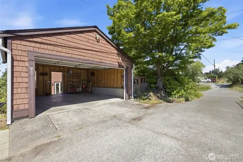 5804 17th Avenue S Seattle WA 98108
