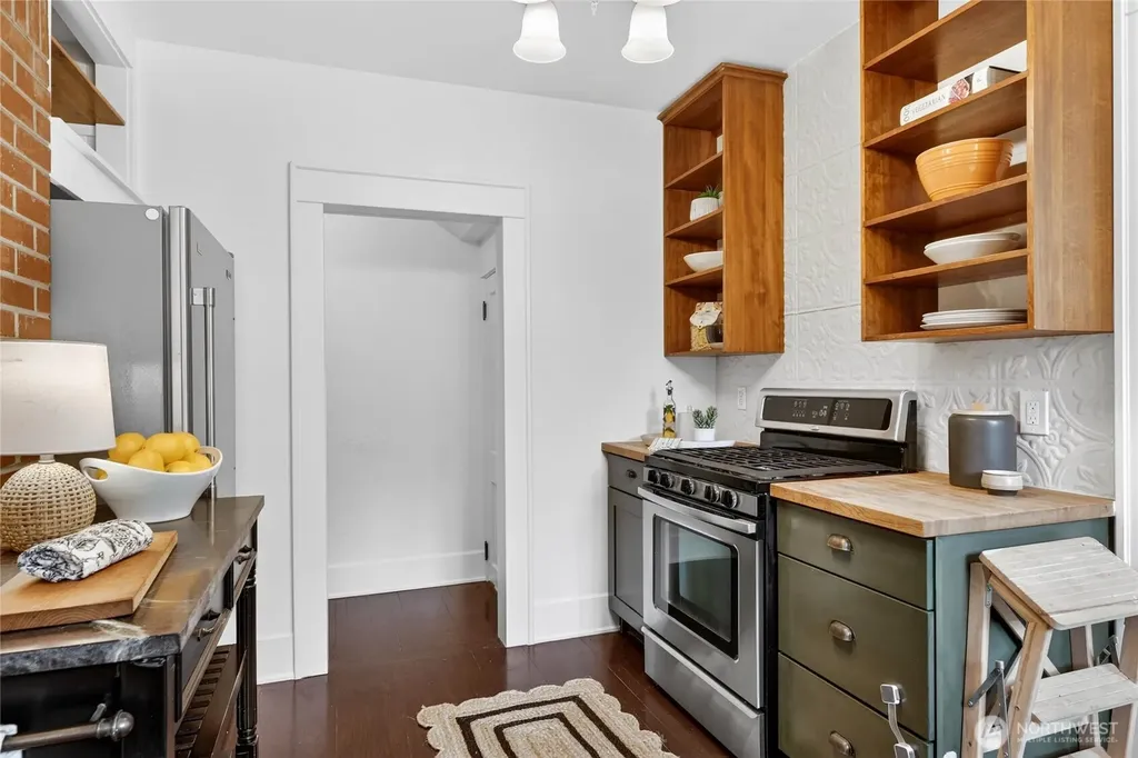 7876 Maple Avenue SE Snoqualmie WA 98065