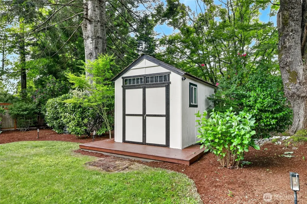 7876 Maple Avenue SE Snoqualmie WA 98065
