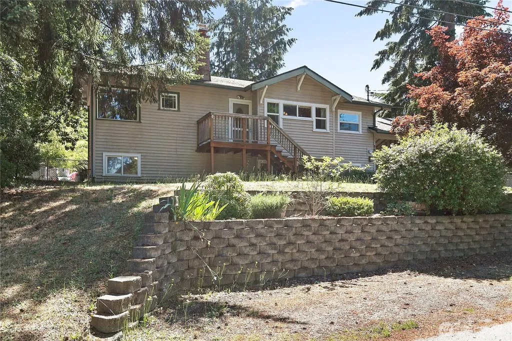 9880 Fredrickson Road NW Bremerton WA 98311