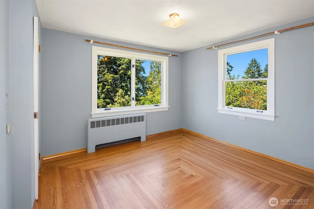 9421 190th Place SW Edmonds WA 98020