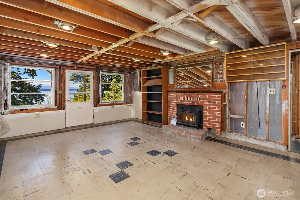 9421 190th Place SW Edmonds WA 98020