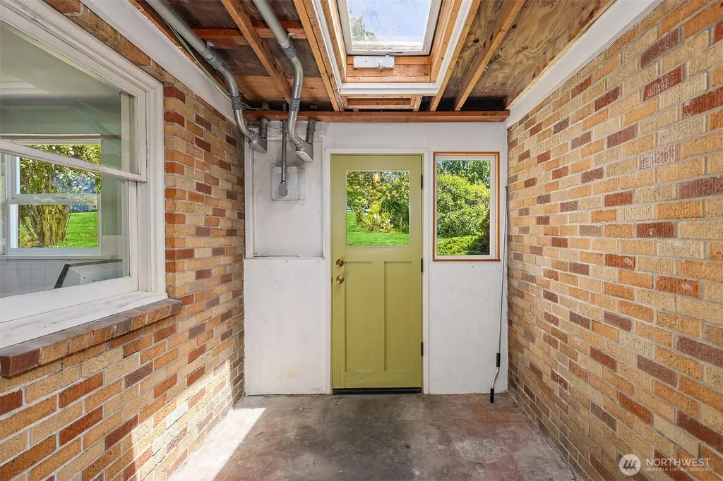 9421 190th Place SW Edmonds WA 98020