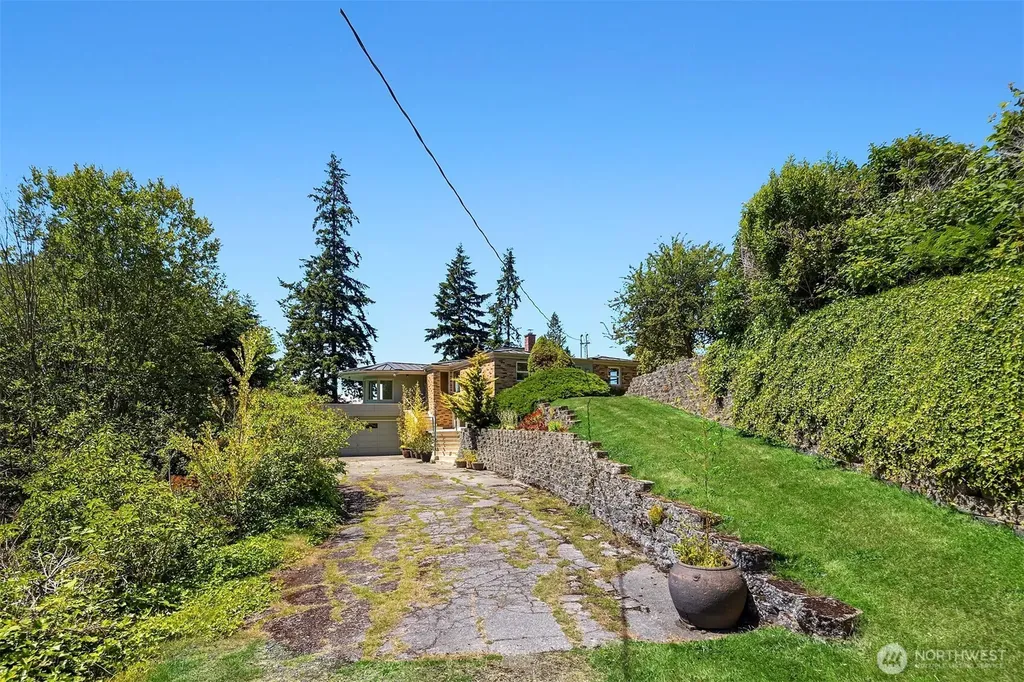 9421 190th Place SW Edmonds WA 98020