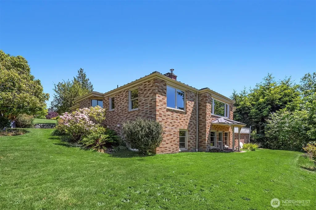 9421 190th Place SW Edmonds WA 98020