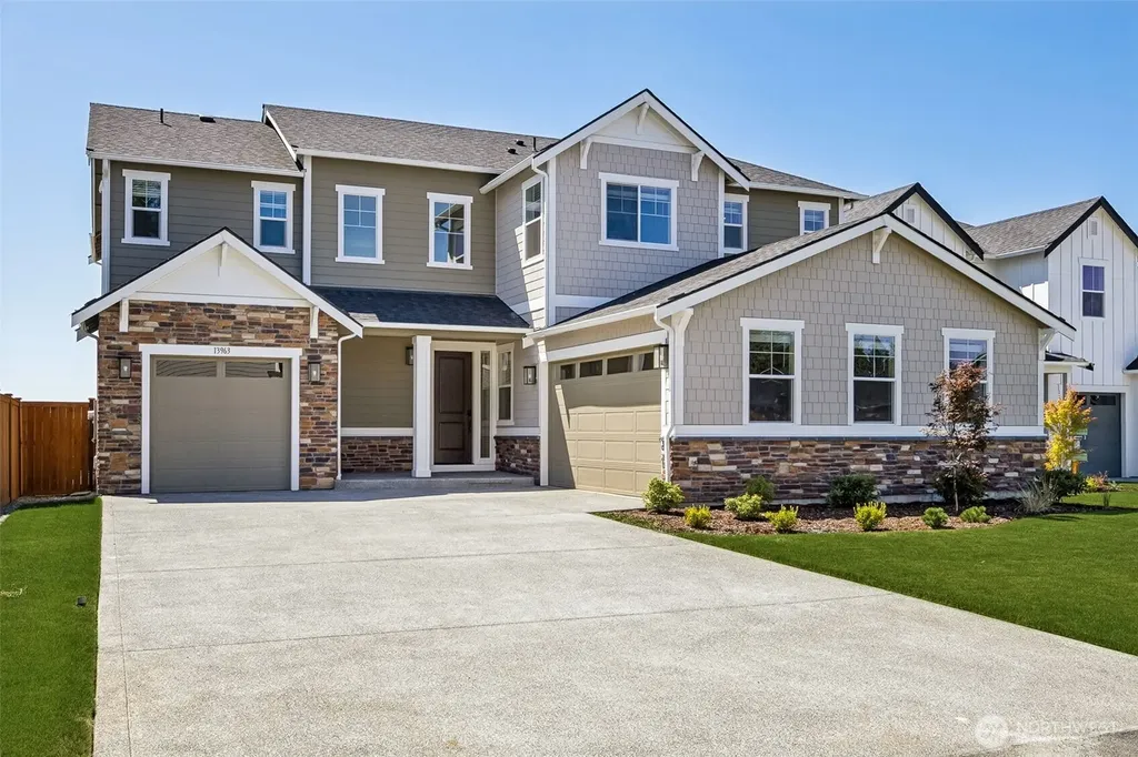 13903 208th Avenue E Bonney Lake WA 98391