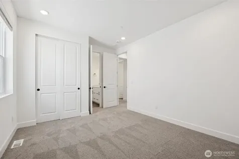 13903 208th Avenue E Bonney Lake WA 98391