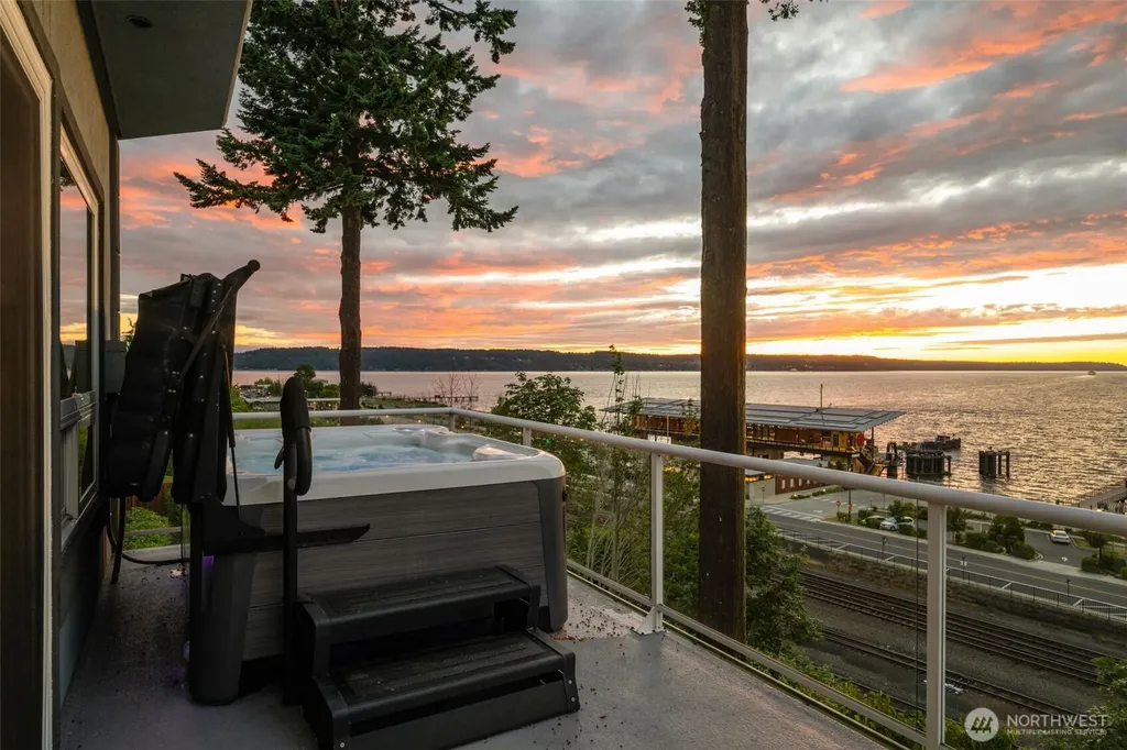 1124 2nd Street Mukilteo WA 98275