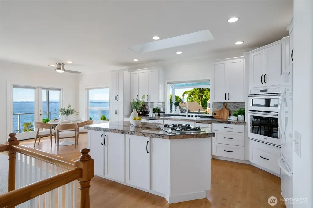 1124 2nd Street Mukilteo WA 98275