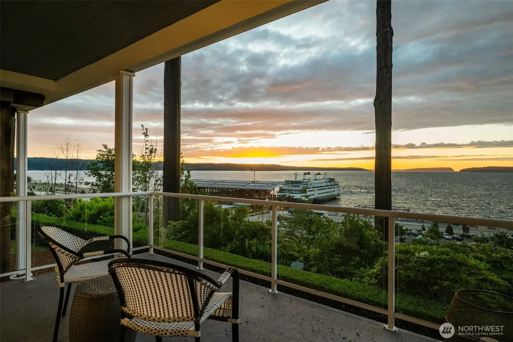 1124 2nd Street Mukilteo WA 98275