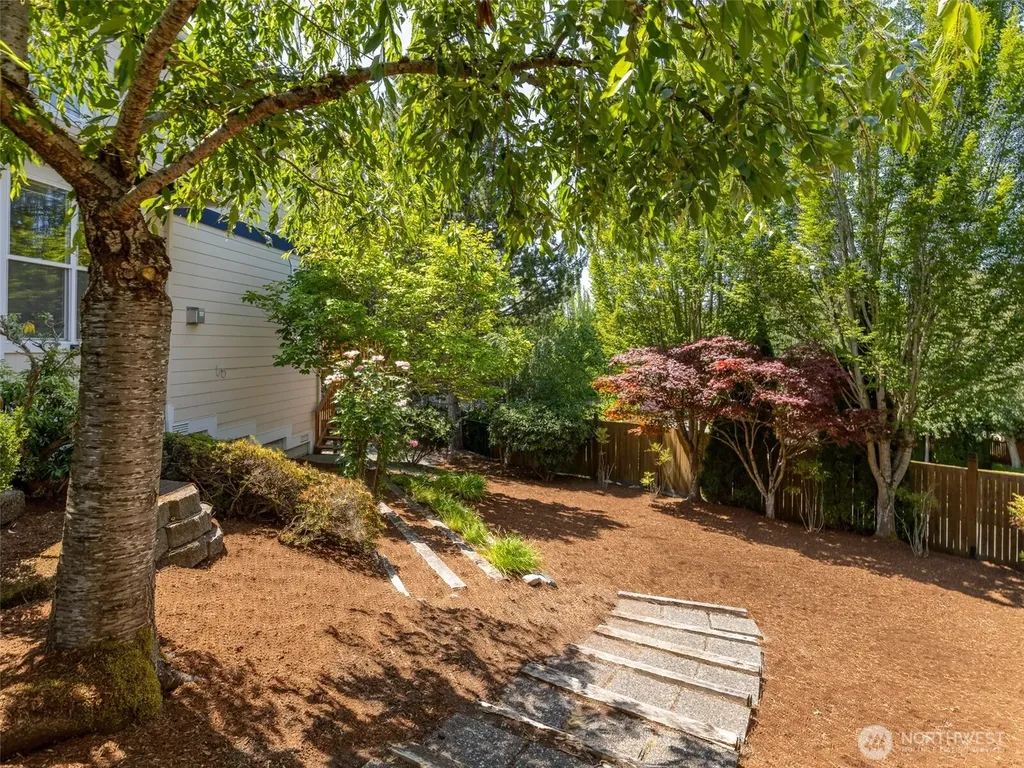 23901 SE 7th Lane Sammamish WA 98074