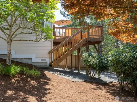 23901 SE 7th Lane Sammamish WA 98074