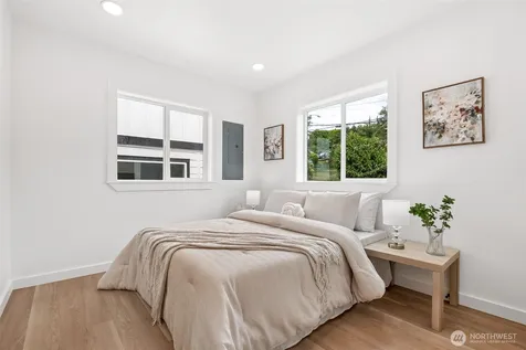 4004 Courtland Place S Seattle WA 98118