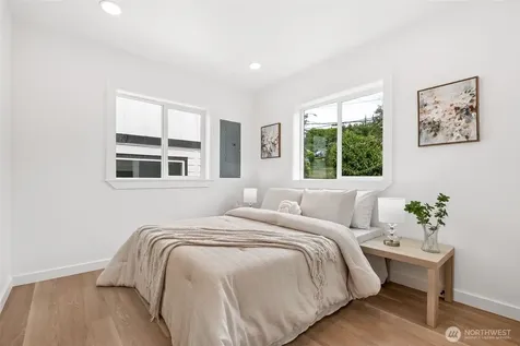 4004 Courtland Place S Seattle WA 98118