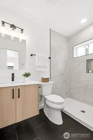 4004 Courtland Place S Seattle WA 98118