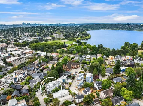 7439 Latona Avenue NE Seattle WA 98115