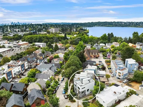 7439 Latona Avenue NE Seattle WA 98115
