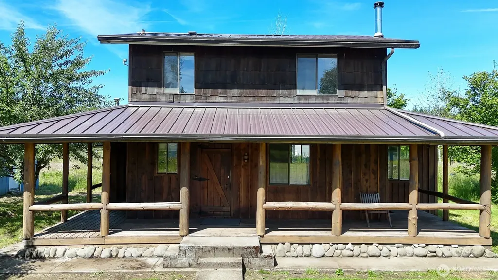10407 133rd Avenue SE Rainier WA 98576
