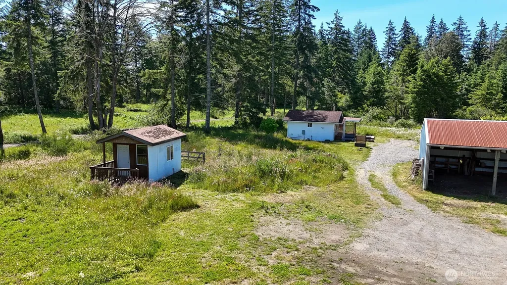 10407 133rd Avenue SE Rainier WA 98576
