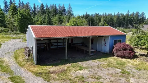 10407 133rd Avenue SE Rainier WA 98576