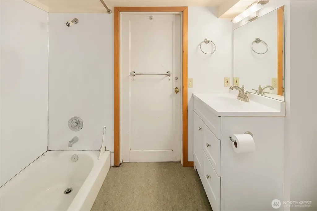 2616 Franklin Avenue E Seattle WA 98102