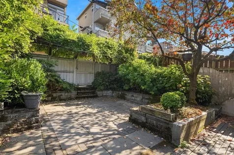 2616 Franklin Avenue E Seattle WA 98102