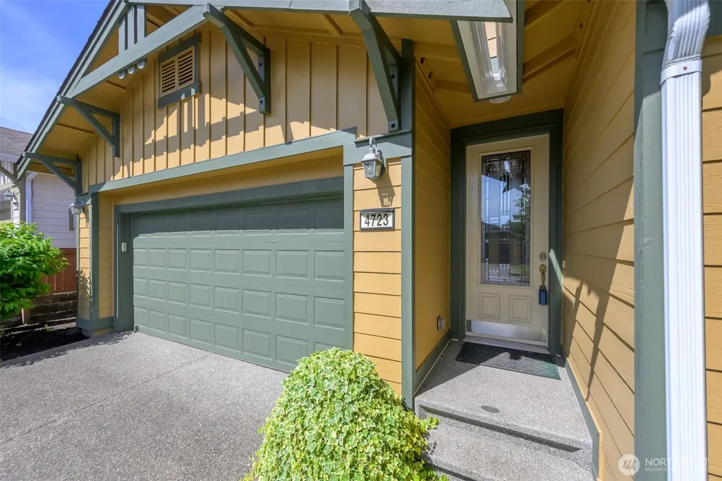 4723 Bend Court NE Lacey WA 98516
