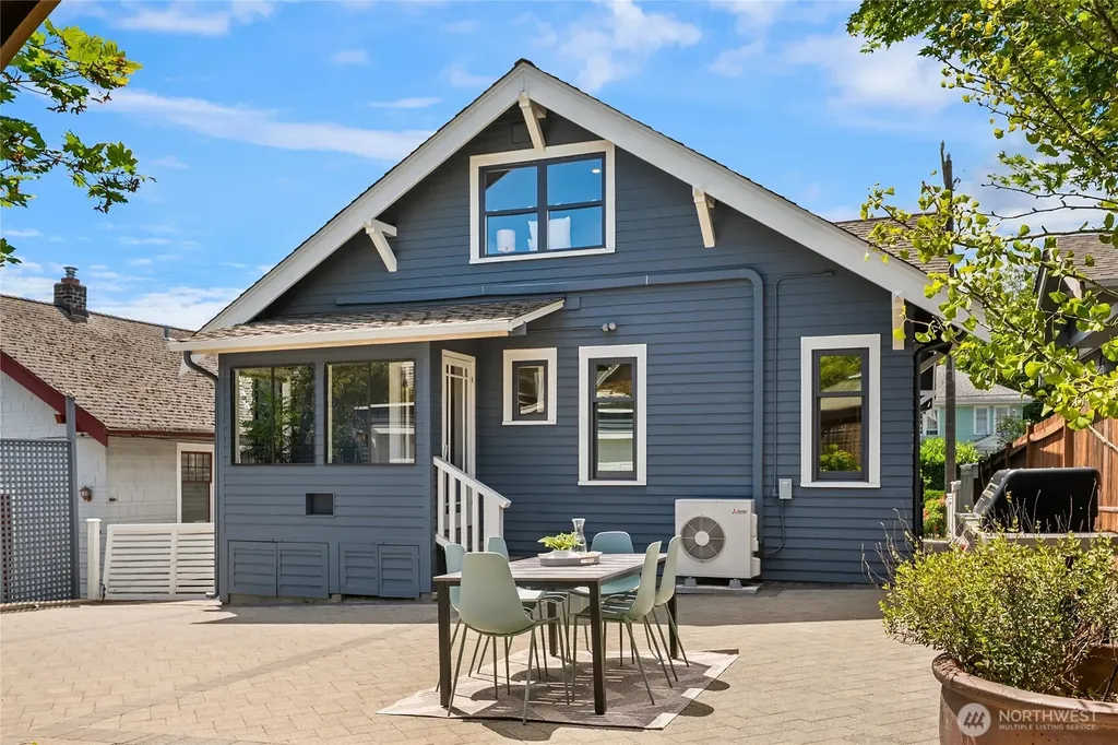 3918 Wallingford Avenue N Seattle WA 98103