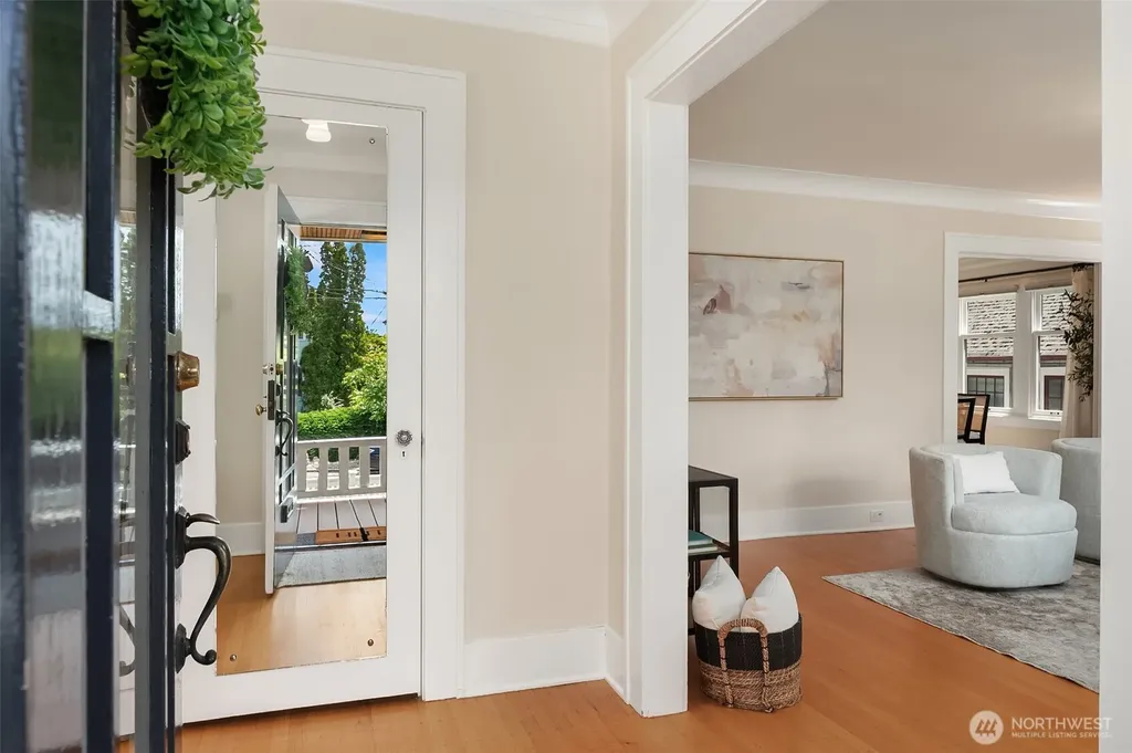 3918 Wallingford Avenue N Seattle WA 98103