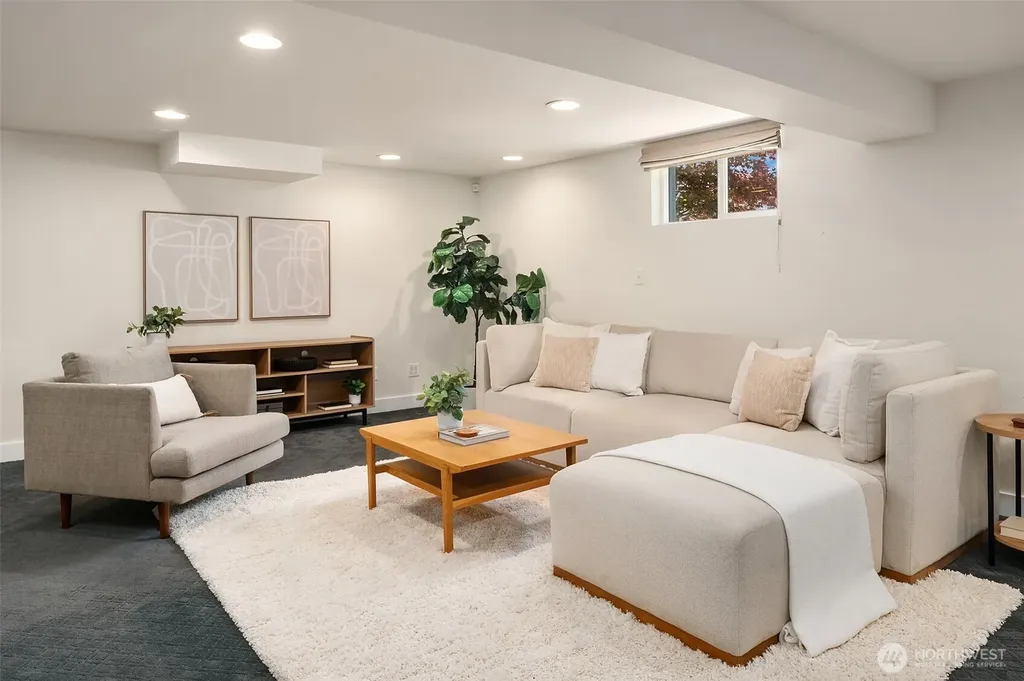 3918 Wallingford Avenue N Seattle WA 98103