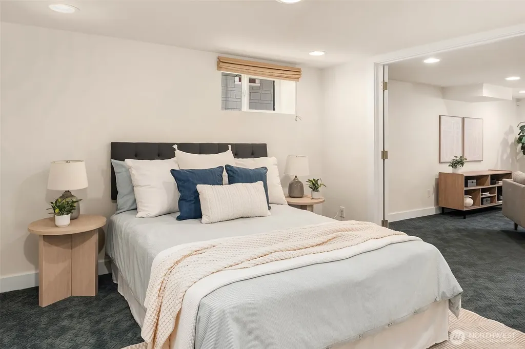 3918 Wallingford Avenue N Seattle WA 98103