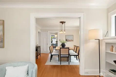 3918 Wallingford Avenue N Seattle WA 98103