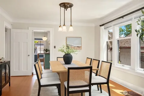 3918 Wallingford Avenue N Seattle WA 98103