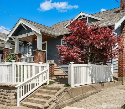 3918 Wallingford Avenue N Seattle WA 98103