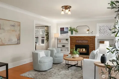 3918 Wallingford Avenue N Seattle WA 98103