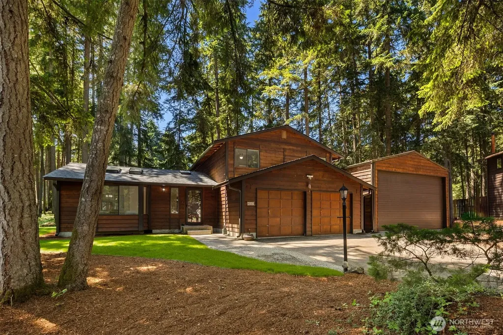 8517 48th Court NE Olympia WA 98516