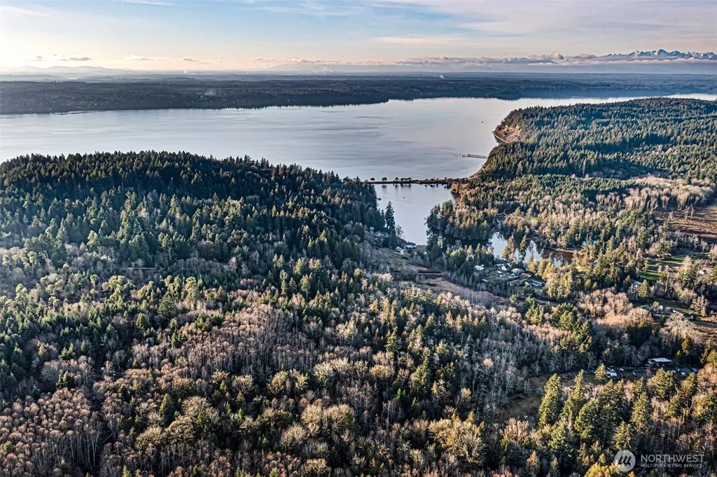 45 Whiteman Road SW Lakebay WA 98349