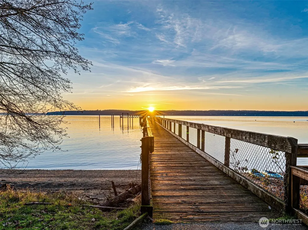 45 Whiteman Road SW Lakebay WA 98349