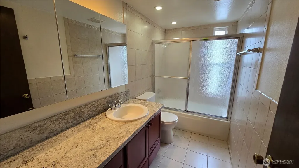 15406 SE 46th Way Bellevue WA 98006