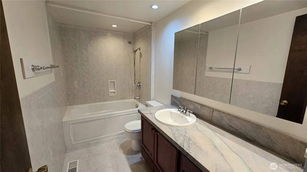 15406 SE 46th Way Bellevue WA 98006