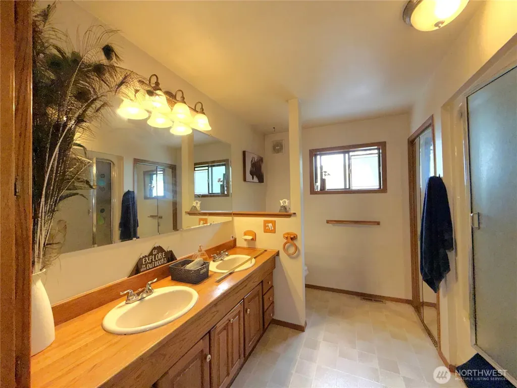 1742 Toroda Creek Road Wauconda WA 98859