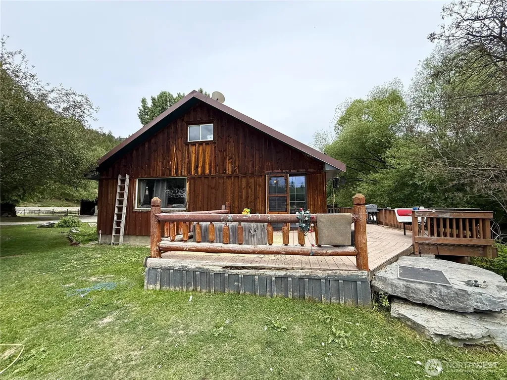 1742 Toroda Creek Road Wauconda WA 98859