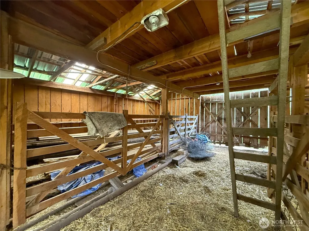 1742 Toroda Creek Road Wauconda WA 98859