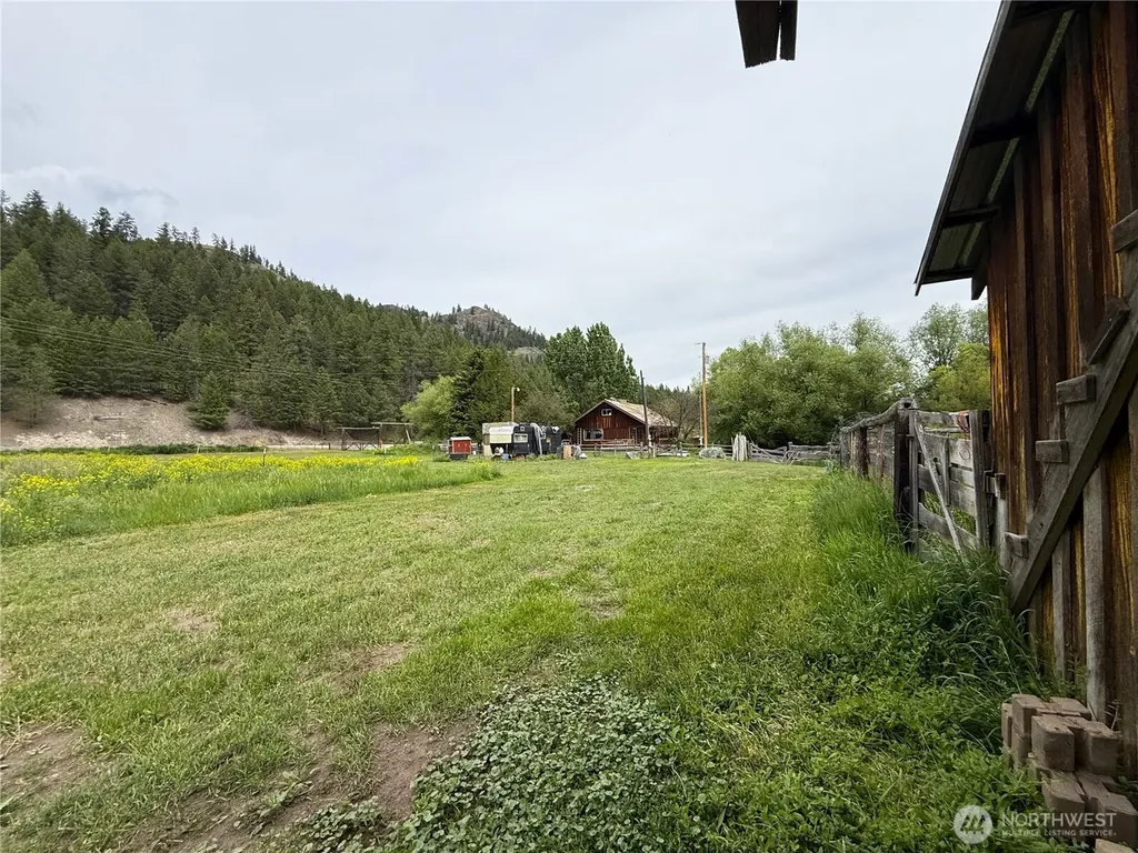1742 Toroda Creek Road Wauconda WA 98859