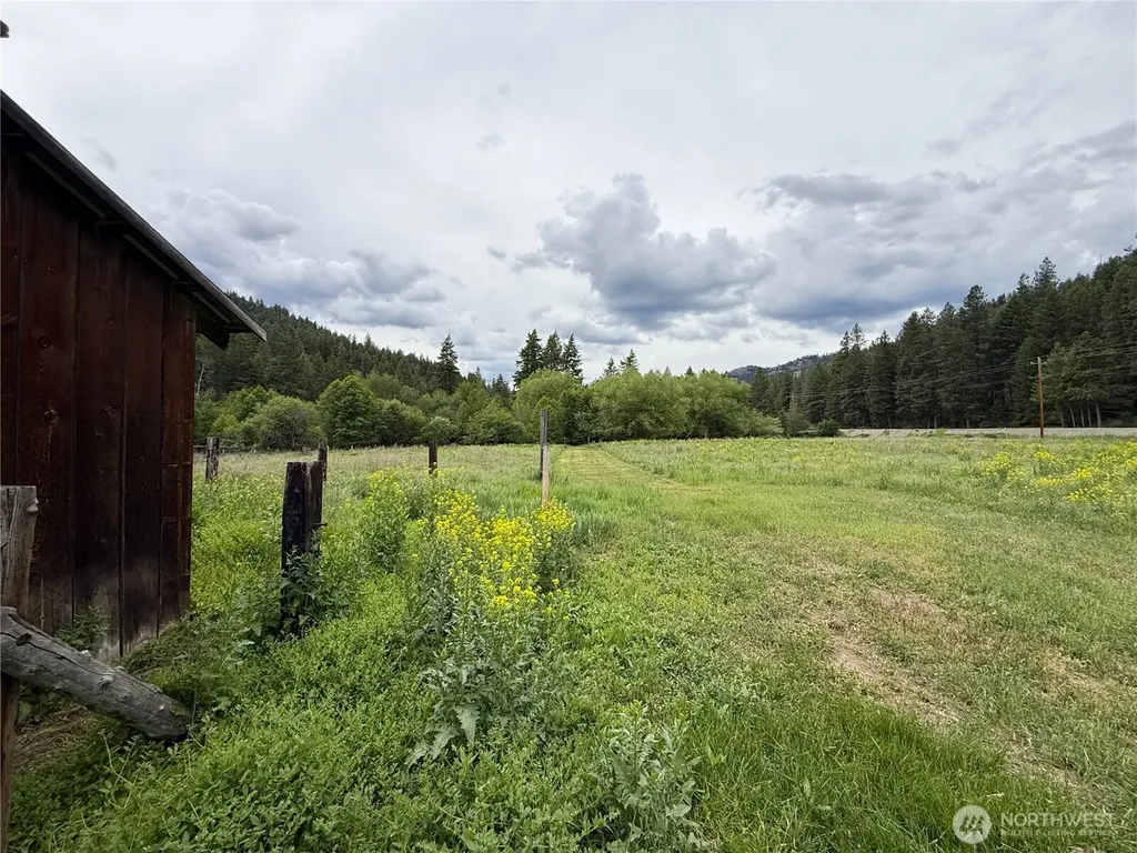 1742 Toroda Creek Road Wauconda WA 98859