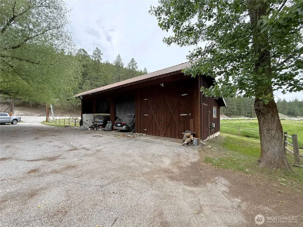 1742 Toroda Creek Road Wauconda WA 98859